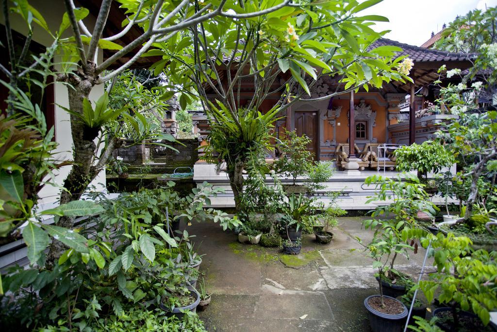 Koming House Ubud Eksteriør billede