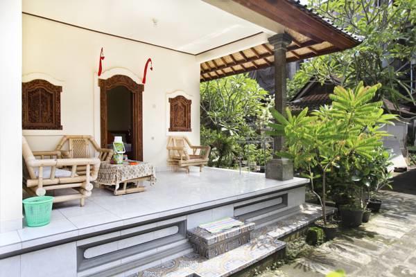 Koming House Ubud Eksteriør billede