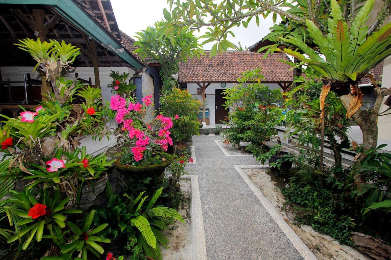 Koming House Ubud Eksteriør billede